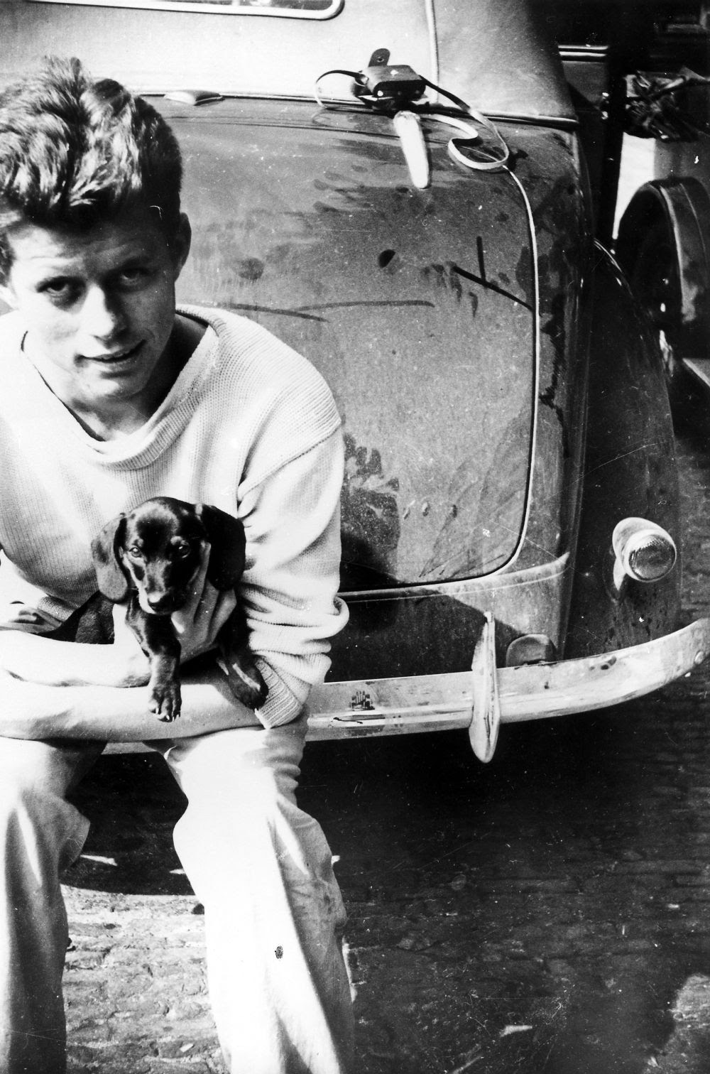 Dunker Dog: Dunker John F Kennedy With His Dog Dunker During His Tour Of Europe In The Summer Of Breed