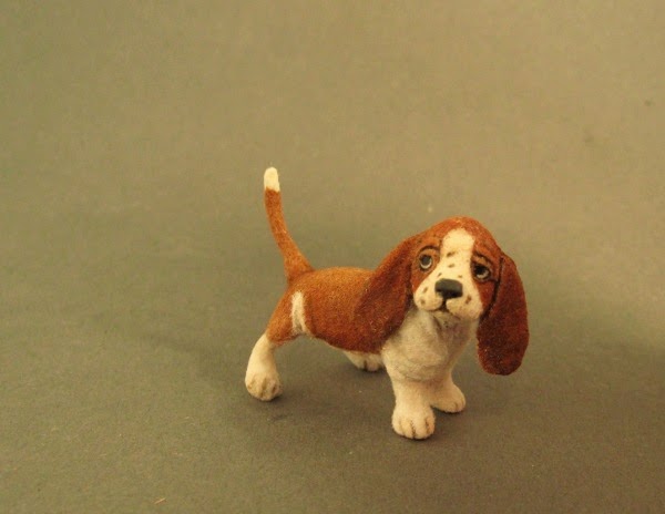 Small Greek Domestic Puppies: Small Miniature Basset Hound Puppy Sculpture Breed